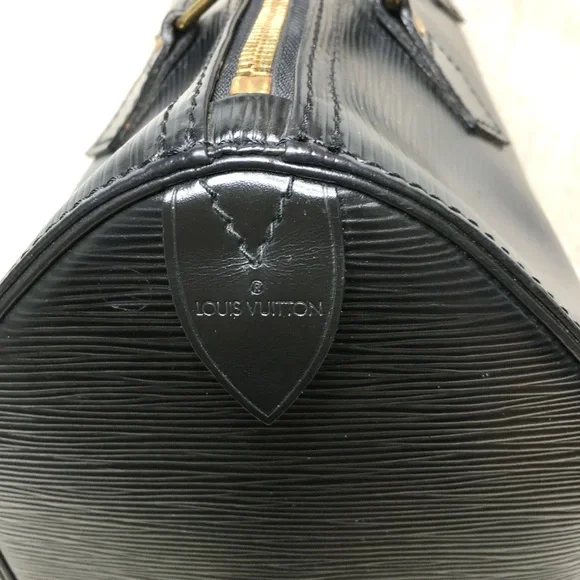 Authentic Louis Vuitton Epi black leather Speedy bag - Picture 8 of 16